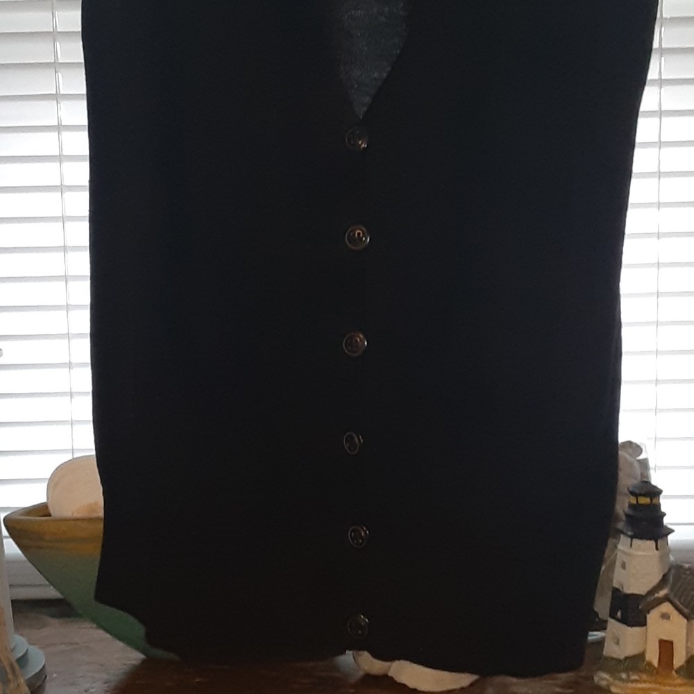 Vest - Picture 2 of 3